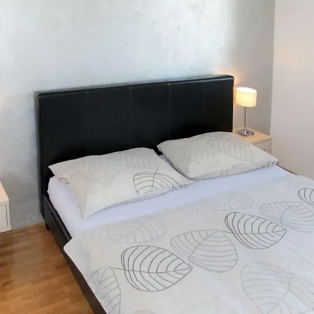 Haus Sanja 405s